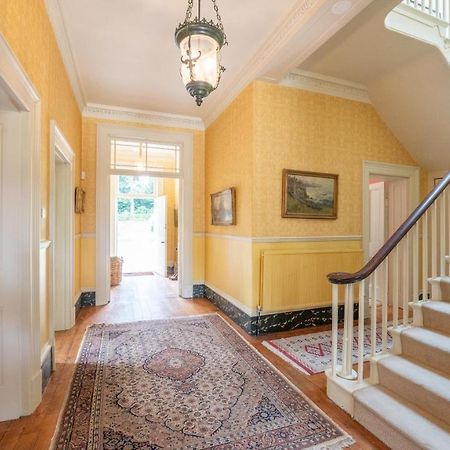 Pantybeiliau House Bed & Breakfast Gilwern Esterno foto