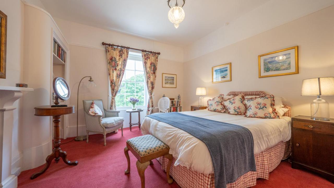 Pantybeiliau House Bed & Breakfast Gilwern Esterno foto