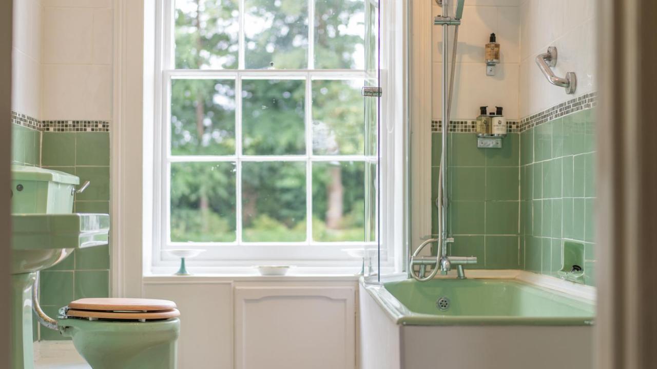 Pantybeiliau House Bed & Breakfast Gilwern Esterno foto