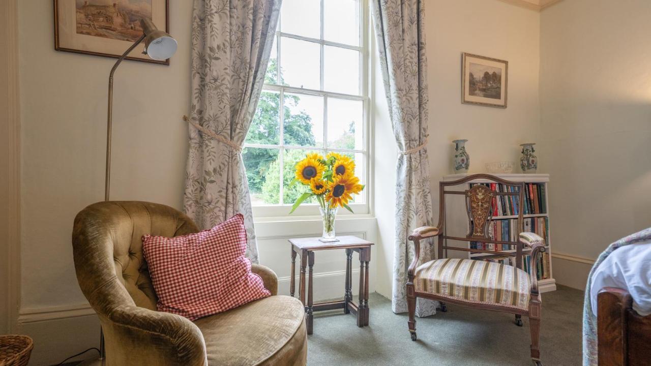 Pantybeiliau House Bed & Breakfast Gilwern Esterno foto